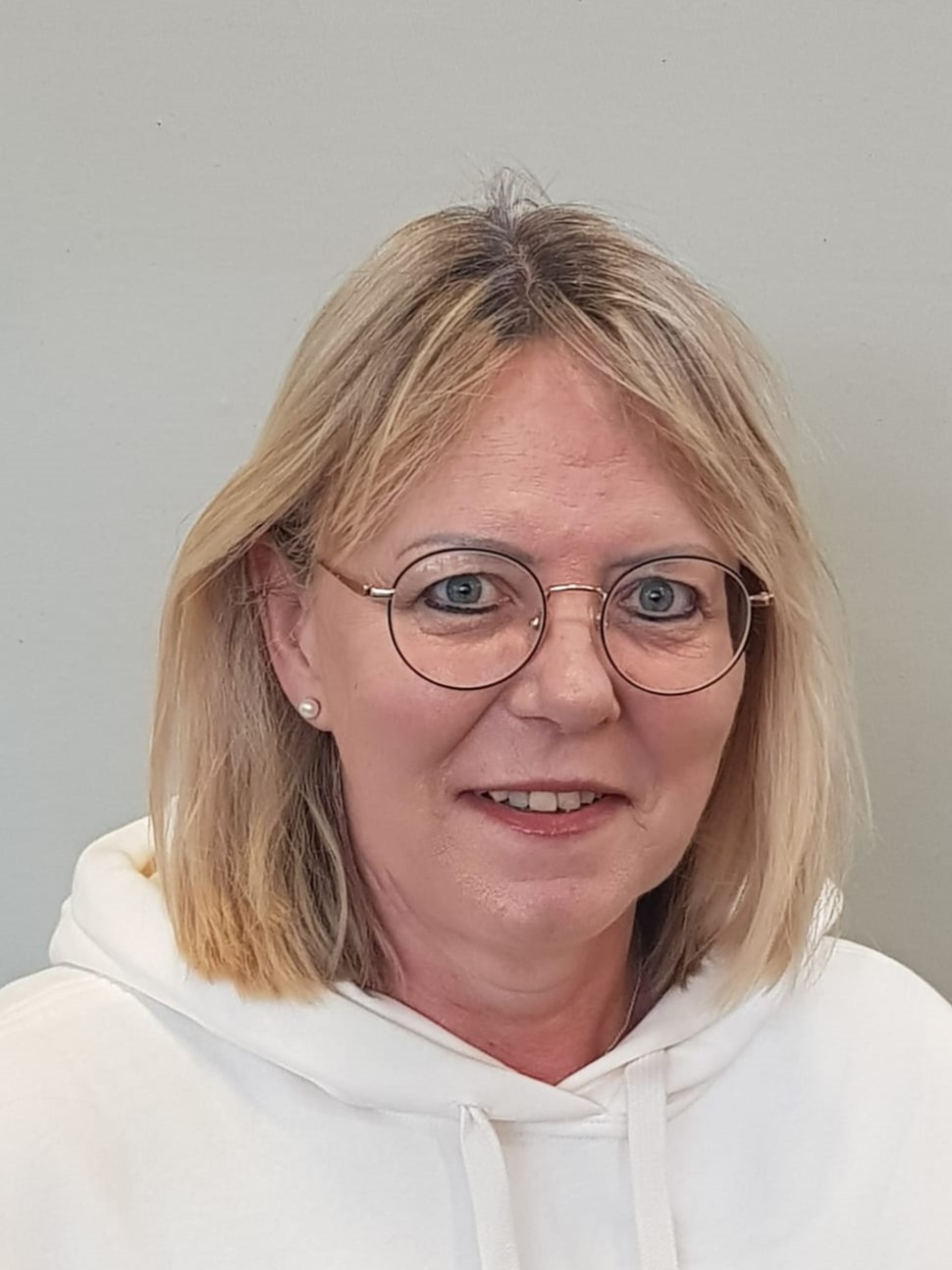 I. Schultz I. Schultz